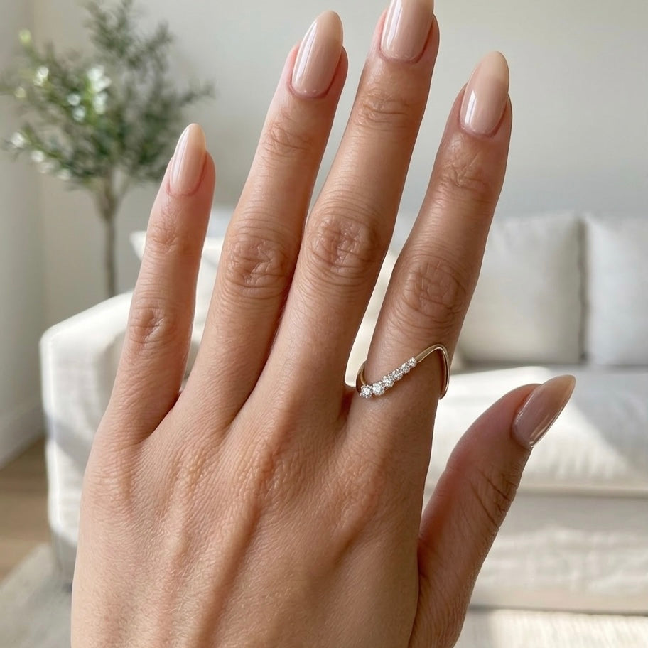 טבעת Infinite Flow – זרימה של אור וכסף 925 | Luka Jewelry