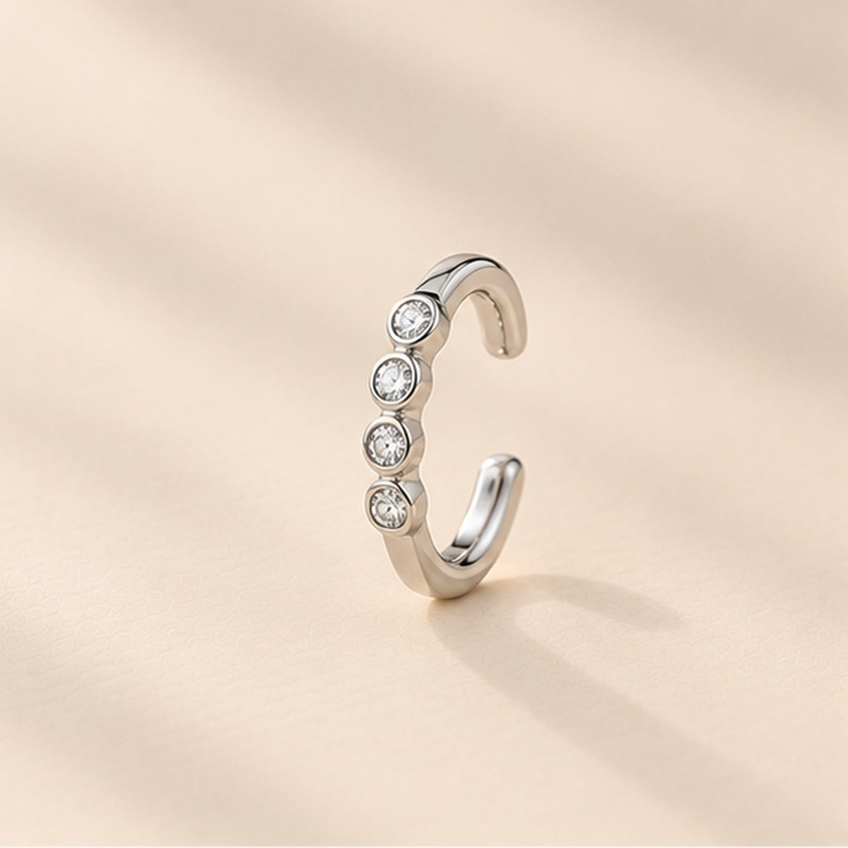 עגילי Rotem – ear cuff משובץ יהלומי מעבדה