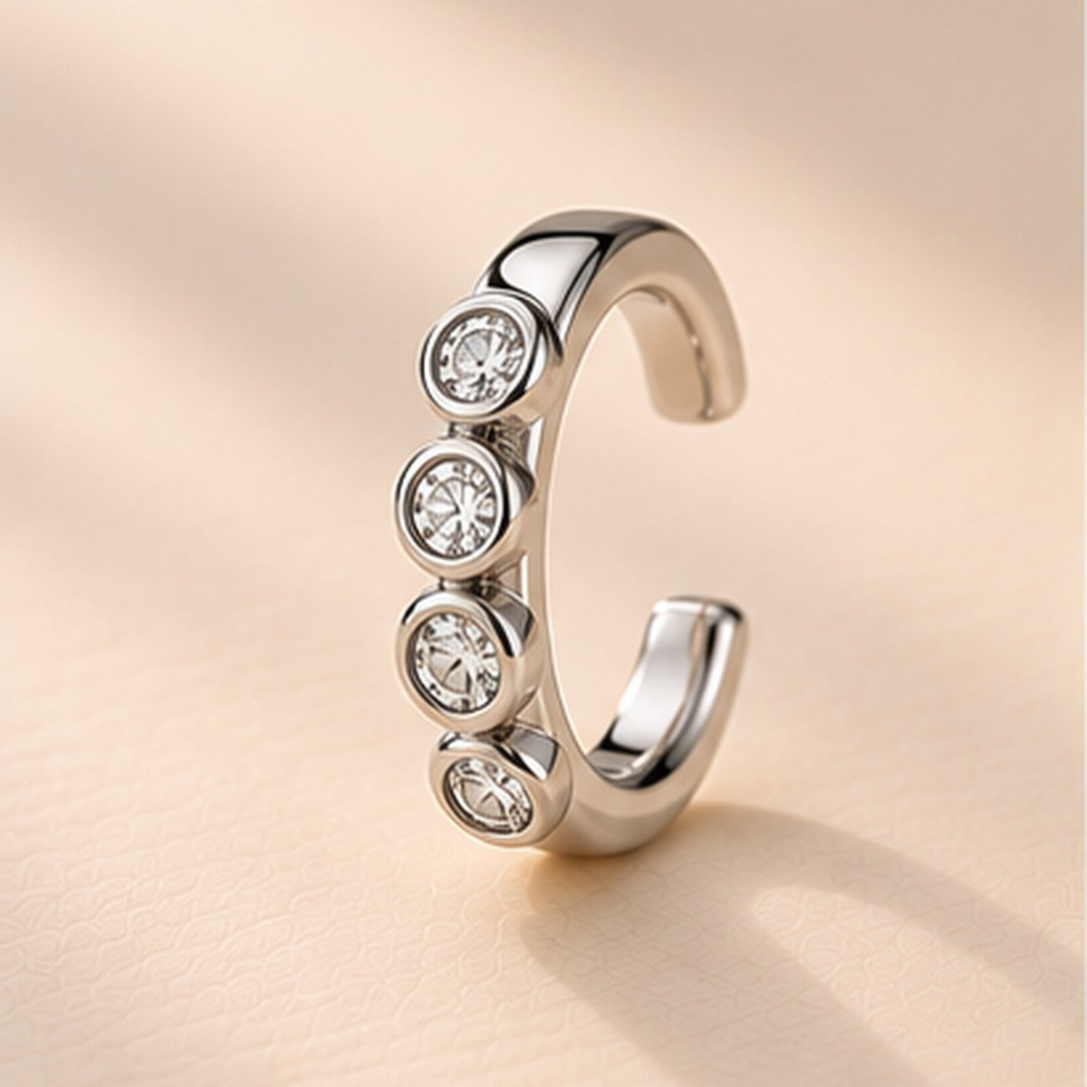 עגילי Rotem – ear cuff משובץ יהלומי מעבדה